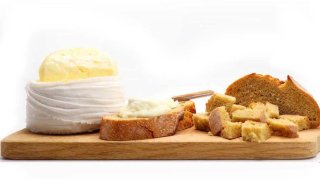 Queijo de Ovelha Serra Amanteigado em Papel - Vale da Prata